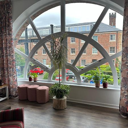 Stunning 2 Bedroom Apartment グラスゴー エクステリア 写真
