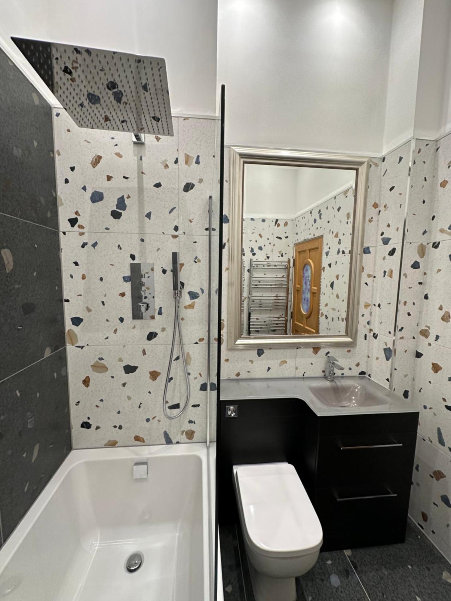 Stunning 2 Bedroom Apartment グラスゴー エクステリア 写真