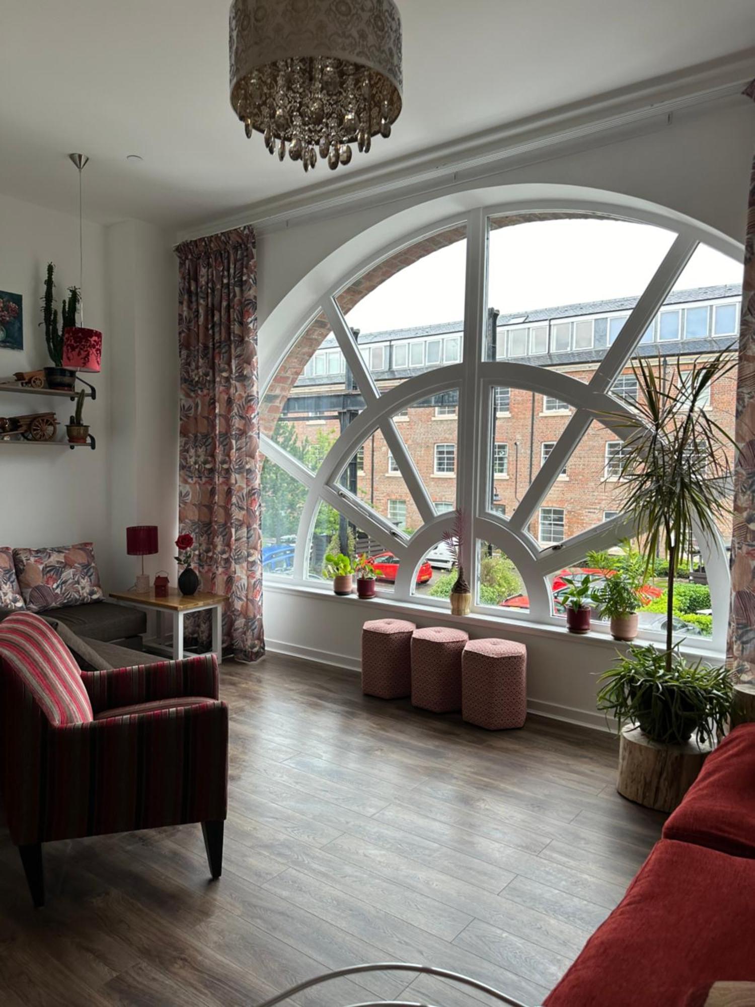 Stunning 2 Bedroom Apartment グラスゴー エクステリア 写真