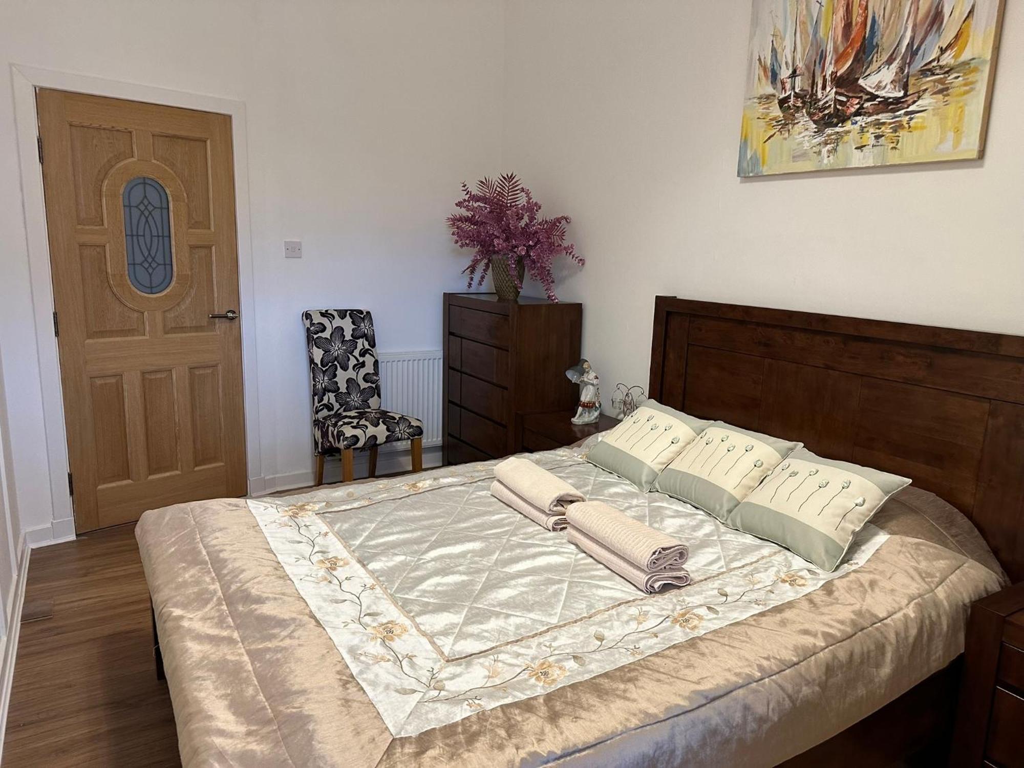 Stunning 2 Bedroom Apartment グラスゴー エクステリア 写真