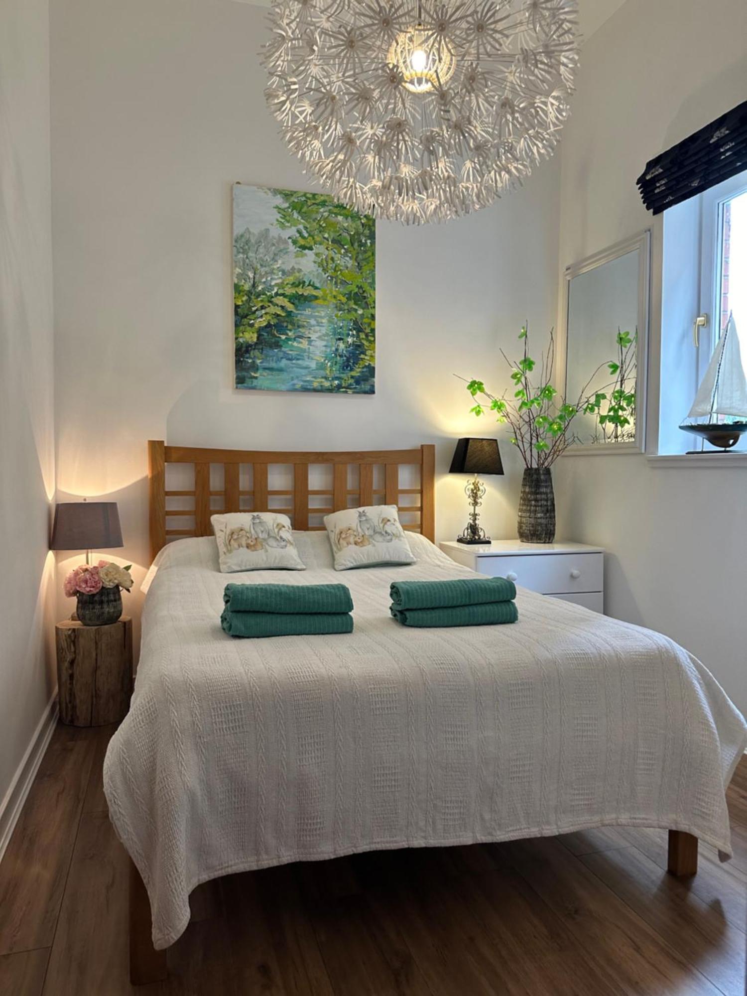 Stunning 2 Bedroom Apartment グラスゴー エクステリア 写真